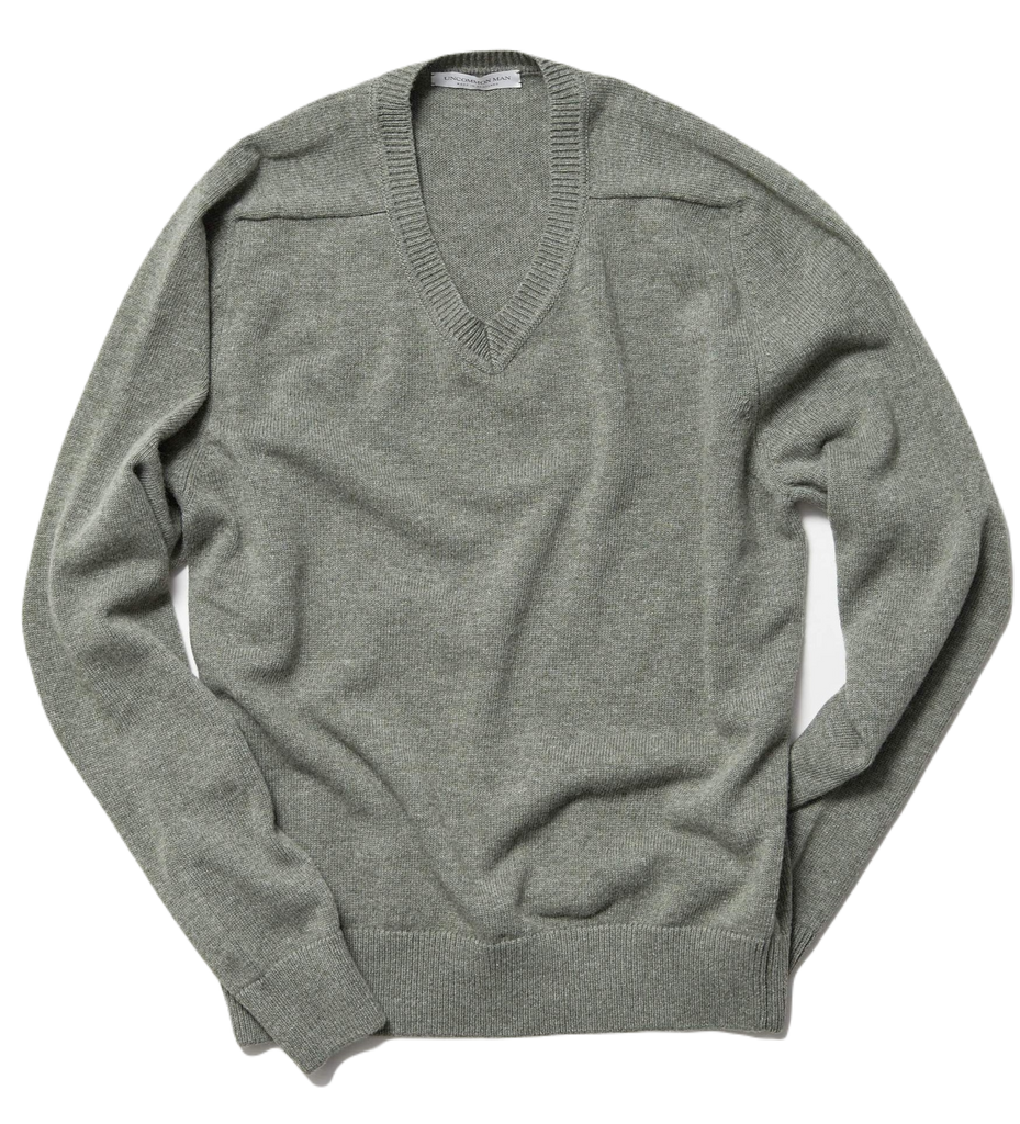 Uncommon Man – Sage Super Geelong Wool V-Neck Sweater