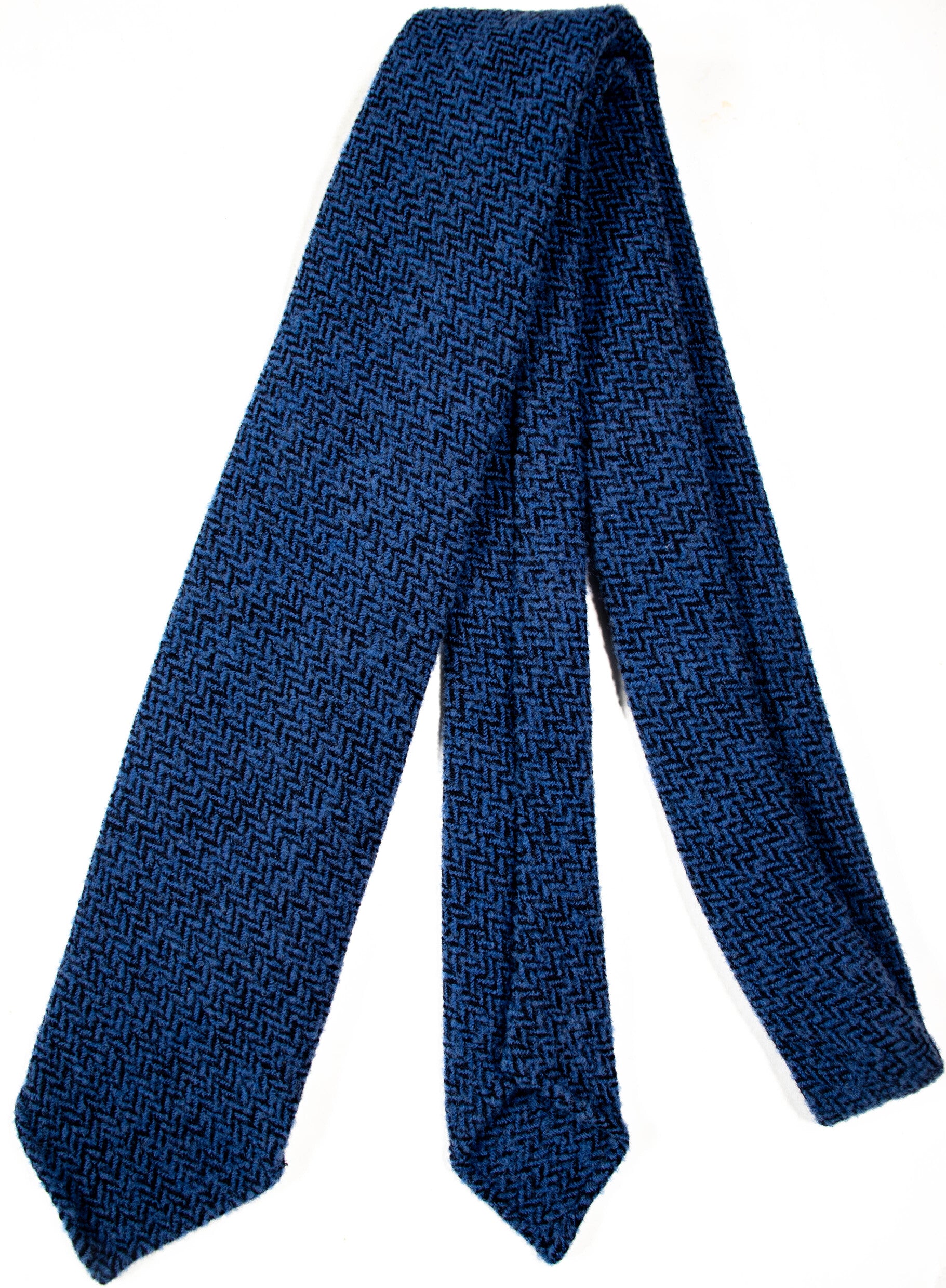 Drake's - Blue & Black Wool Herringbone Tweed Tie – PEURIST